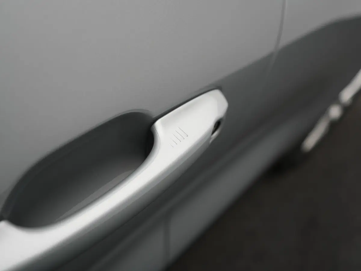 2.5 PHEV Titanium 225pk Dealer O.H. | Trekhaak Afn. | Panodak | Camera | Stoelen & Stuur Verwarmd | Apple Carplay | Keyless | Virtual | Cruise Control | Navigatie | DAB | Plug In Hybrid |
