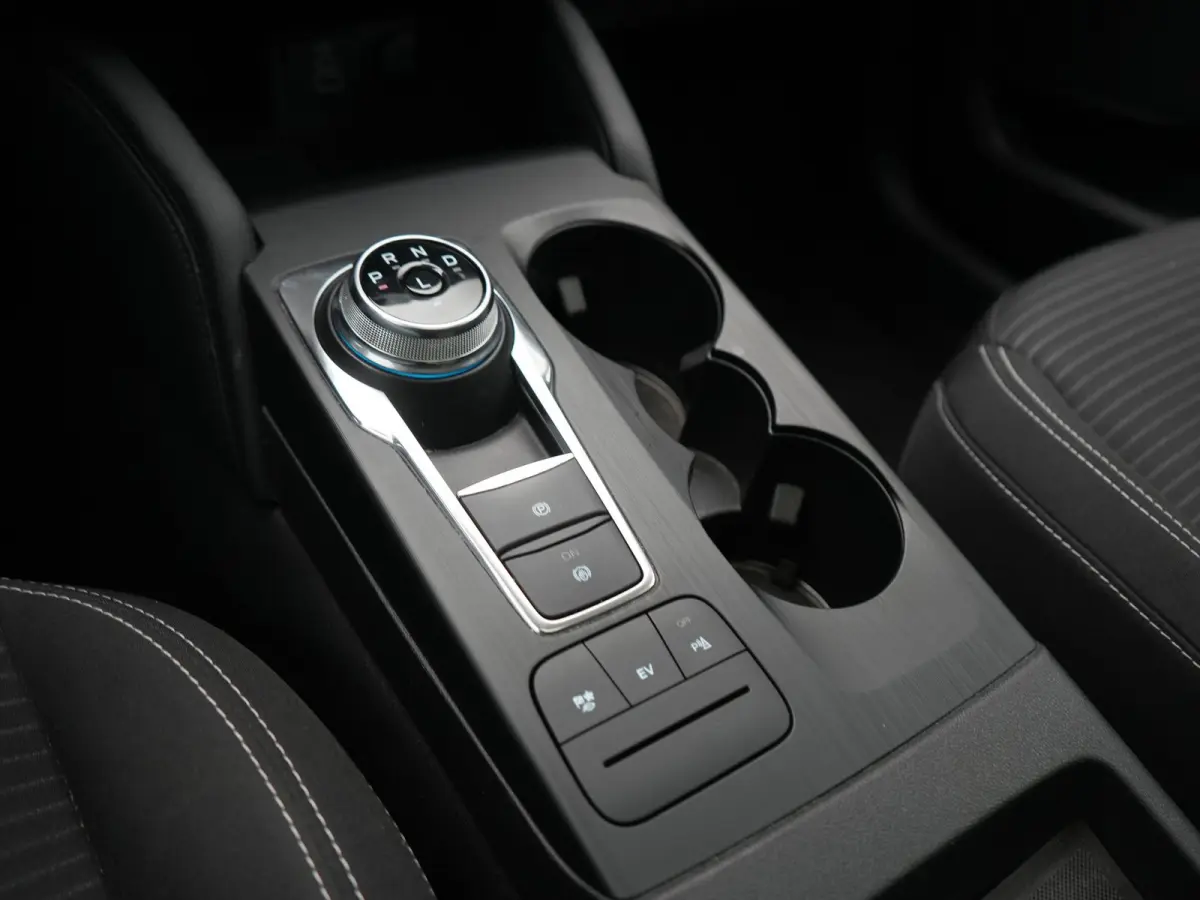 2.5 PHEV Titanium 225pk Dealer O.H. | Trekhaak Afn. | Panodak | Camera | Stoelen & Stuur Verwarmd | Apple Carplay | Keyless | Virtual | Cruise Control | Navigatie | DAB | Plug In Hybrid |