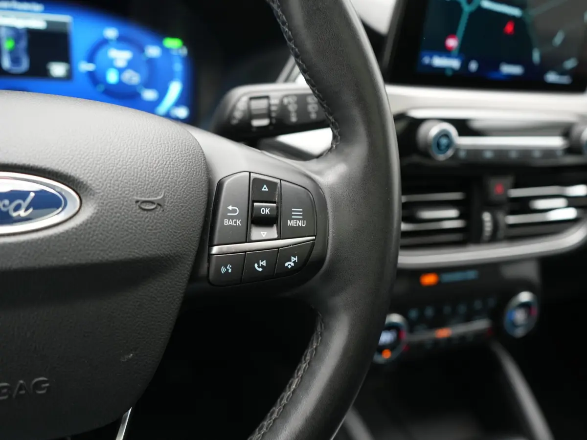 2.5 PHEV Titanium 225pk Dealer O.H. | Trekhaak Afn. | Panodak | Camera | Stoelen & Stuur Verwarmd | Apple Carplay | Keyless | Virtual | Cruise Control | Navigatie | DAB | Plug In Hybrid |