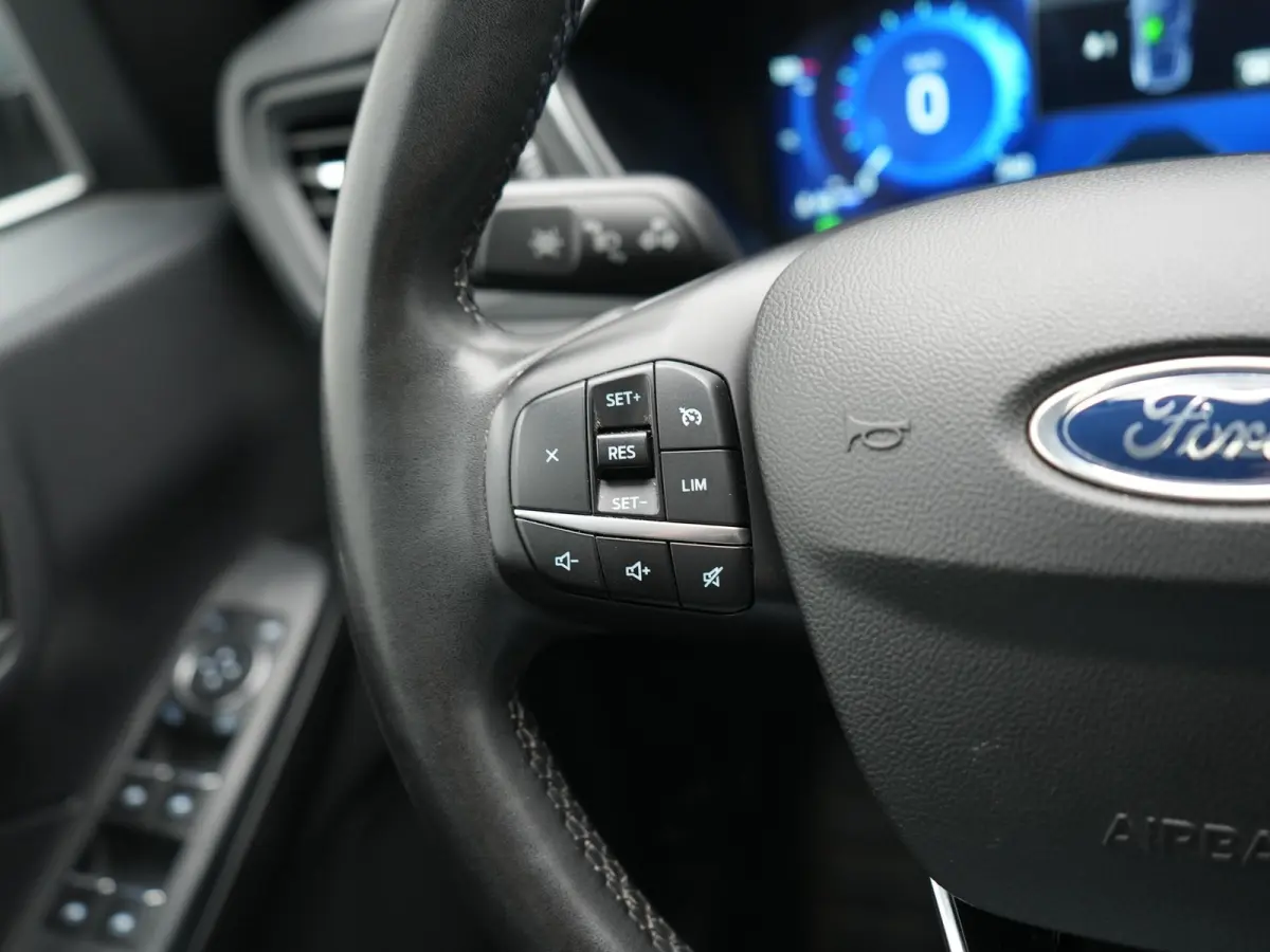 2.5 PHEV Titanium 225pk Dealer O.H. | Trekhaak Afn. | Panodak | Camera | Stoelen & Stuur Verwarmd | Apple Carplay | Keyless | Virtual | Cruise Control | Navigatie | DAB | Plug In Hybrid |