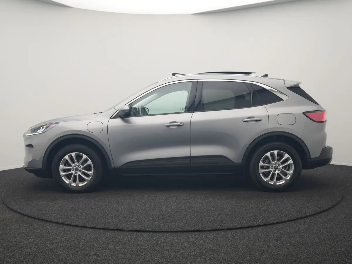 2.5 PHEV Titanium 225pk Dealer O.H. | Trekhaak Afn. | Panodak | Camera | Stoelen & Stuur Verwarmd | Apple Carplay | Keyless | Virtual | Cruise Control | Navigatie | DAB | Plug In Hybrid |