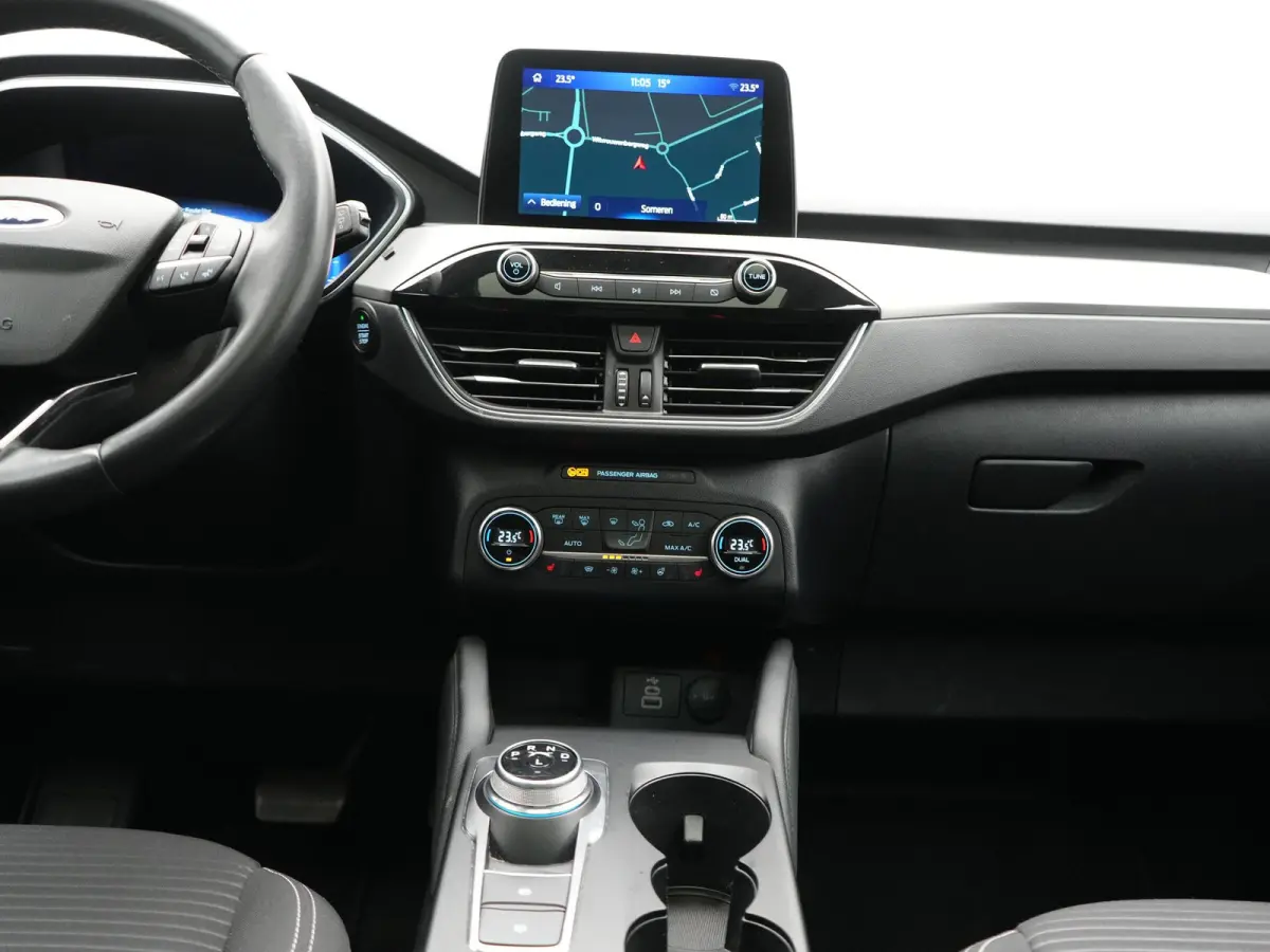 2.5 PHEV Titanium 225pk Dealer O.H. | Trekhaak Afn. | Panodak | Camera | Stoelen & Stuur Verwarmd | Apple Carplay | Keyless | Virtual | Cruise Control | Navigatie | DAB | Plug In Hybrid |