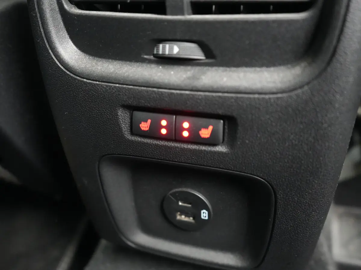2.5 PHEV Vignale 225pk Dealer O.H. | Trekhaak Afn. | Adaptive Cruise | 360 Camera | Bang & Olufsen | Lederen Sportstoelen Memory & Verwarmd | Stuur Verwarmd | Apple Carplay | Keyless | BLIS 