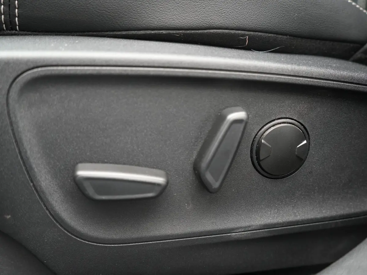 2.5 PHEV Vignale 225pk Dealer O.H. | Trekhaak Afn. | Adaptive Cruise | 360 Camera | Bang & Olufsen | Lederen Sportstoelen Memory & Verwarmd | Stuur Verwarmd | Apple Carplay | Keyless | BLIS 