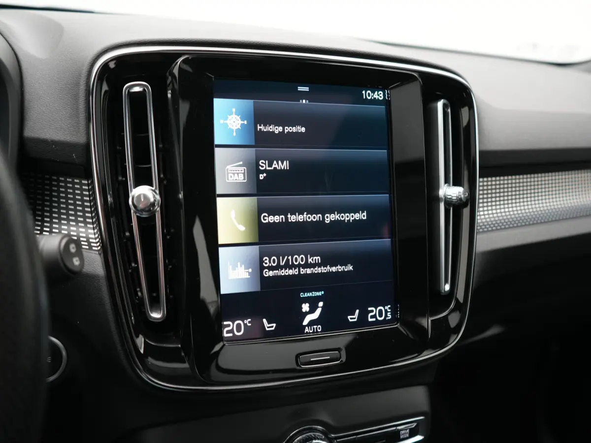 T5 R-Design PHEV 262pk | Panodak | Adaptive Cruise | Camera | Alcantara Sportstoelen Memory & Verwarmd | Stuur Verwarmd | Keyless | BLIS | Apple Carplay | Navigatie | DAB | 20"L.M | Plug in 