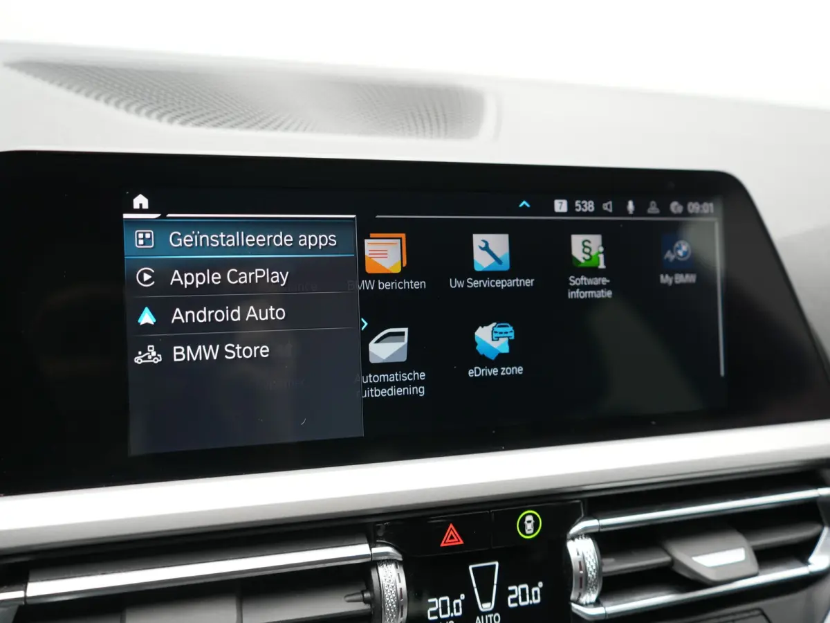 330e Sportline PHEV 293pk | Trekhaak Af Fabriek | Adaptive Cruise | Head Up | 360 Camera | Lederen Sportstoelen Verwarmd | BLIS | Apple Carplay | Navigatie | DAB | Plug In Hybrid |