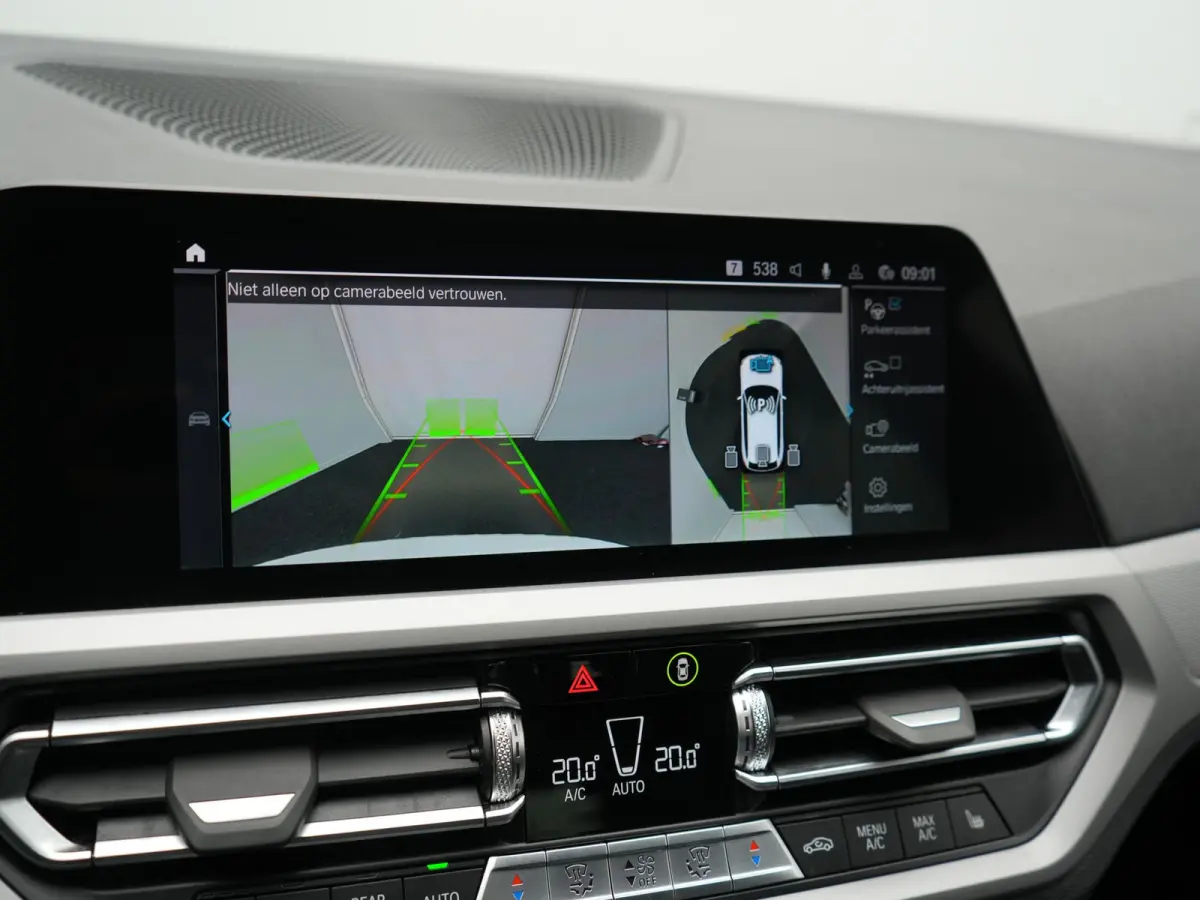 330e Sportline PHEV 293pk | Trekhaak Af Fabriek | Adaptive Cruise | Head Up | 360 Camera | Lederen Sportstoelen Verwarmd | BLIS | Apple Carplay | Navigatie | DAB | Plug In Hybrid |