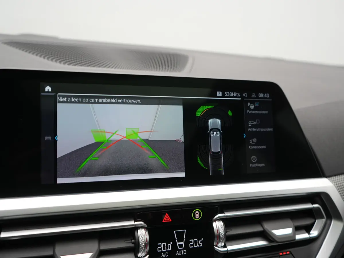 330e M Sport PHEV 293pk Dealer O.H. | Panodak | Laser LED | Head Up | Adaptief Onderstel | Camera | Lederen Sportstoelen & Stuur Verwarmd | Sfeerverlichting | Keyless | BLIS | Apple Carplay 