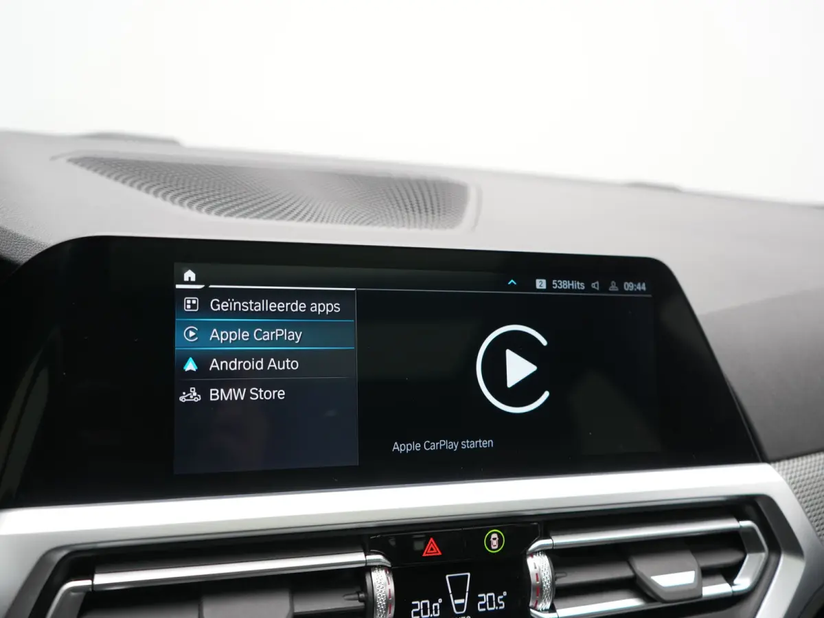 330e M Sport PHEV 293pk Dealer O.H. | Panodak | Laser LED | Head Up | Adaptief Onderstel | Camera | Lederen Sportstoelen & Stuur Verwarmd | Sfeerverlichting | Keyless | BLIS | Apple Carplay 