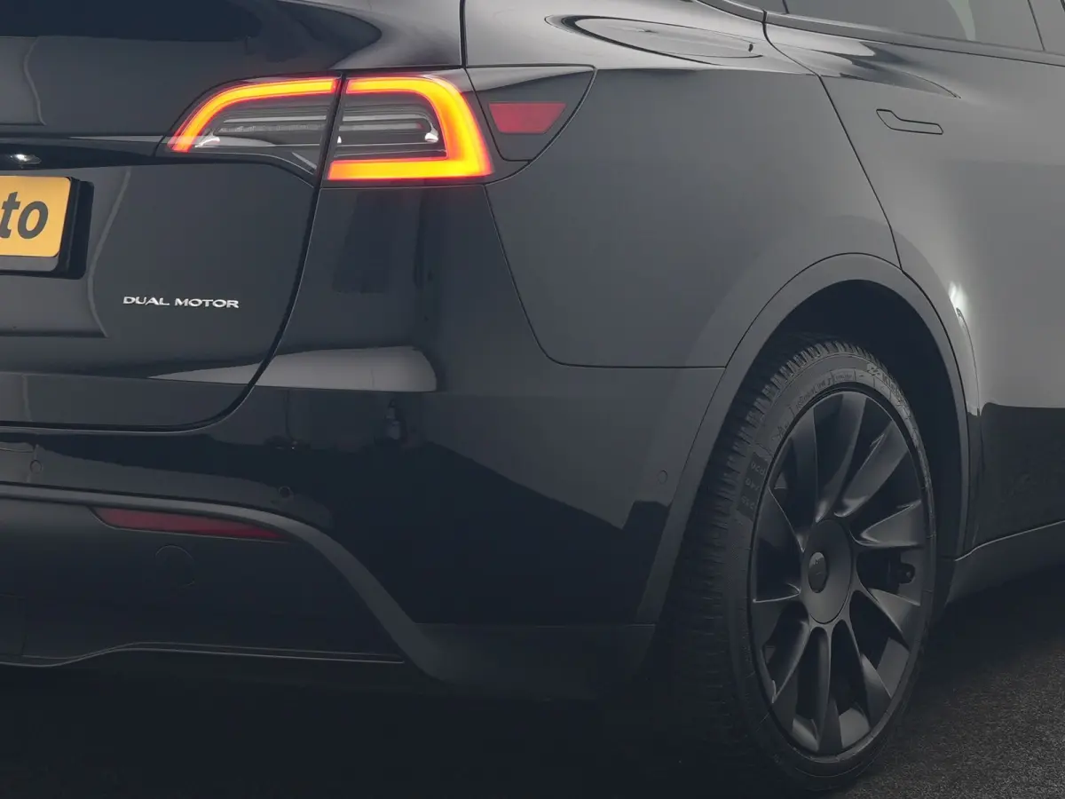 Dual Motor Long Range AWD 441 pk | Trekhaak Afn. | Full Self-Driving Capability | Panodak | Adaptive Cruise | 360 Camera | Lederen Sportstoelen Memory & Verwarmd | Navigatie |