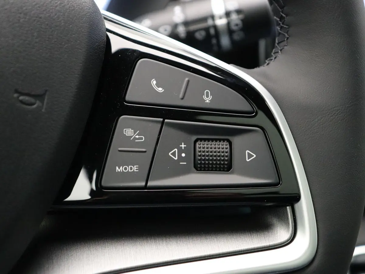 1.5 DM-i FWD Comfort | 26.6 KWh Accu | 125km WLPT |  Panoramadak | Head-Up Display |