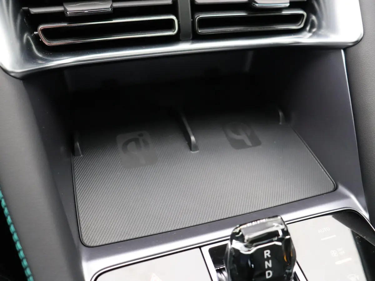 1.5 DM-i FWD Comfort | 26.6 KWh Accu | 125km WLPT |  Panoramadak | Head-Up Display |
