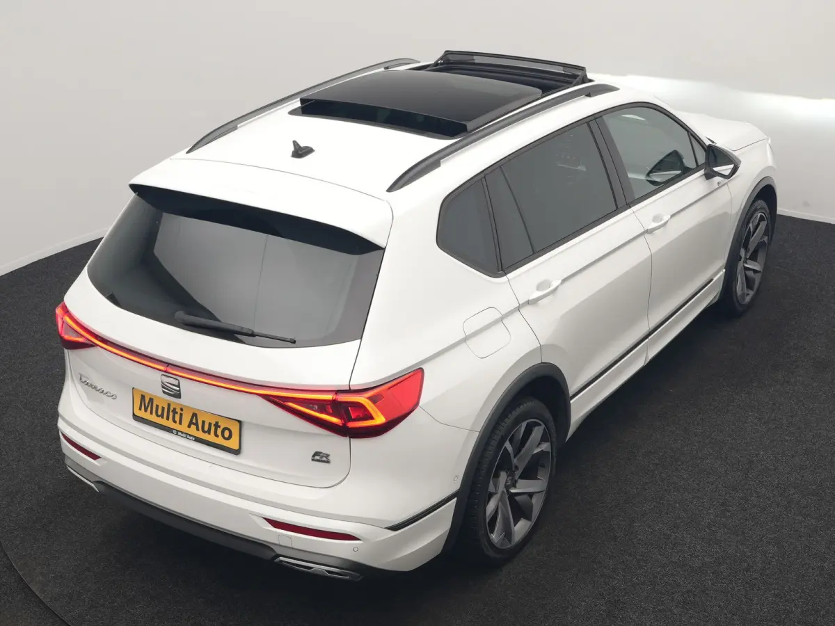 1.4 TSI e-Hybrid PHEV FR Business Intense 245pk Dealer O.H | Trekhaak Af Fabriek | Panodak | Adaptive Cruise | 360 Camera | Sportstoelen Memory & Verwarmd | Keyless | Blis | Stuur Verwarmd |