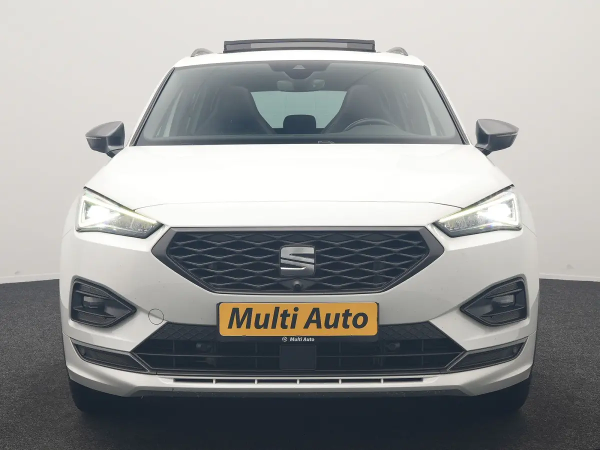 1.4 TSI e-Hybrid PHEV FR Business Intense 245pk Dealer O.H | Trekhaak Af Fabriek | Panodak | Adaptive Cruise | 360 Camera | Sportstoelen Memory & Verwarmd | Keyless | Blis | Stuur Verwarmd |