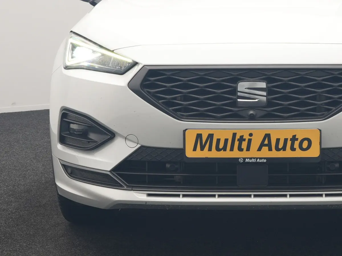 1.4 TSI e-Hybrid PHEV FR Business Intense 245pk Dealer O.H | Trekhaak Af Fabriek | Panodak | Adaptive Cruise | 360 Camera | Sportstoelen Memory & Verwarmd | Keyless | Blis | Stuur Verwarmd |