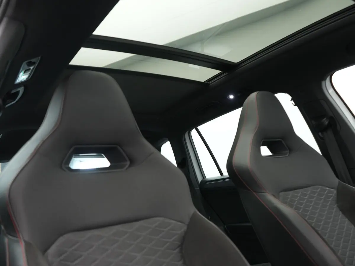 1.4 TSI e-Hybrid PHEV FR Business Intense 245pk Dealer O.H | Trekhaak Af Fabriek | Panodak | Adaptive Cruise | 360 Camera | Sportstoelen Memory & Verwarmd | Keyless | Blis | Stuur Verwarmd |