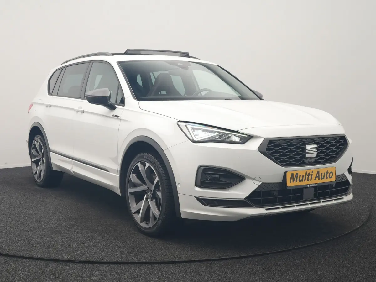 1.4 TSI e-Hybrid PHEV FR Business Intense 245pk Dealer O.H | Trekhaak Af Fabriek | Panodak | Adaptive Cruise | 360 Camera | Sportstoelen Memory & Verwarmd | Keyless | Blis | Stuur Verwarmd |