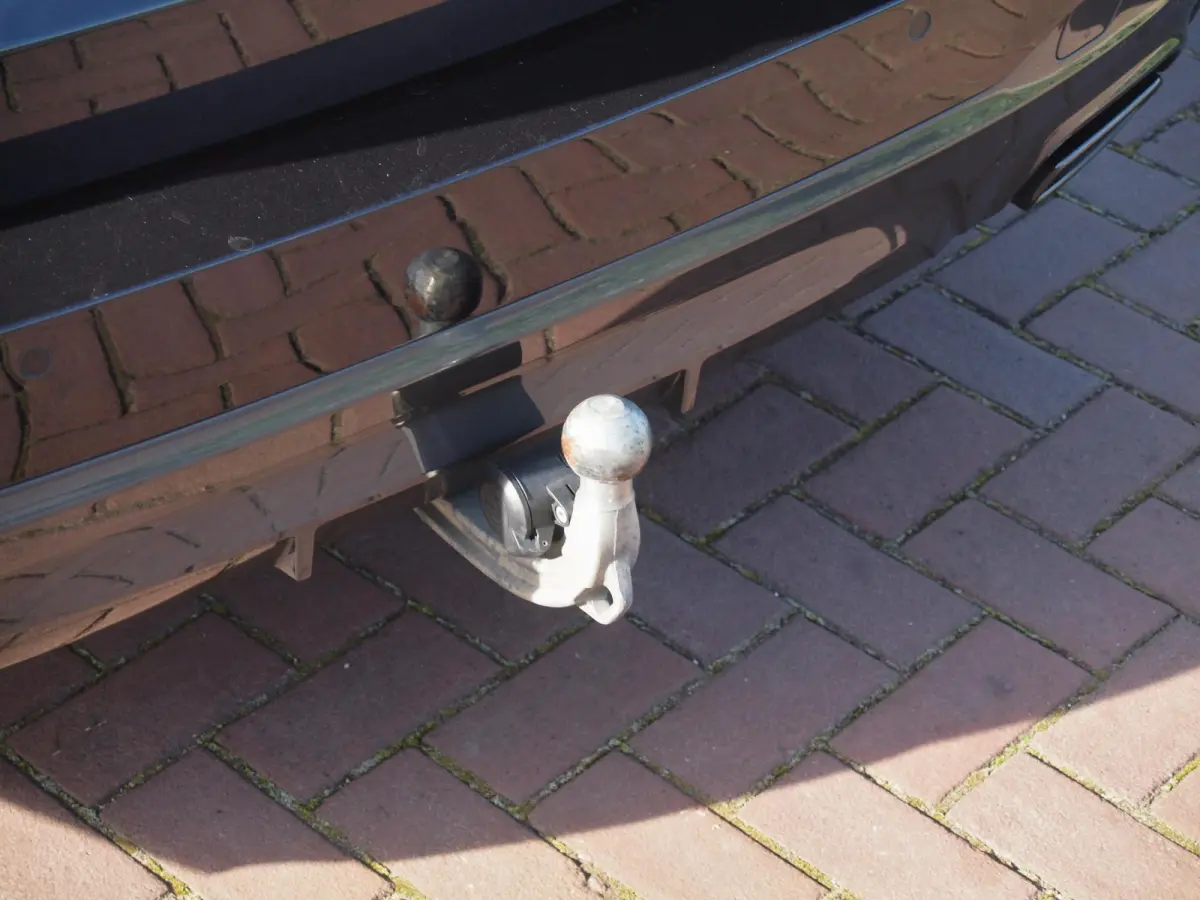 530e Business Edition Plus | M-Pakket | Panoramadak | Trekhaak | Camera | Sfeerverlichting | NL-Auto |