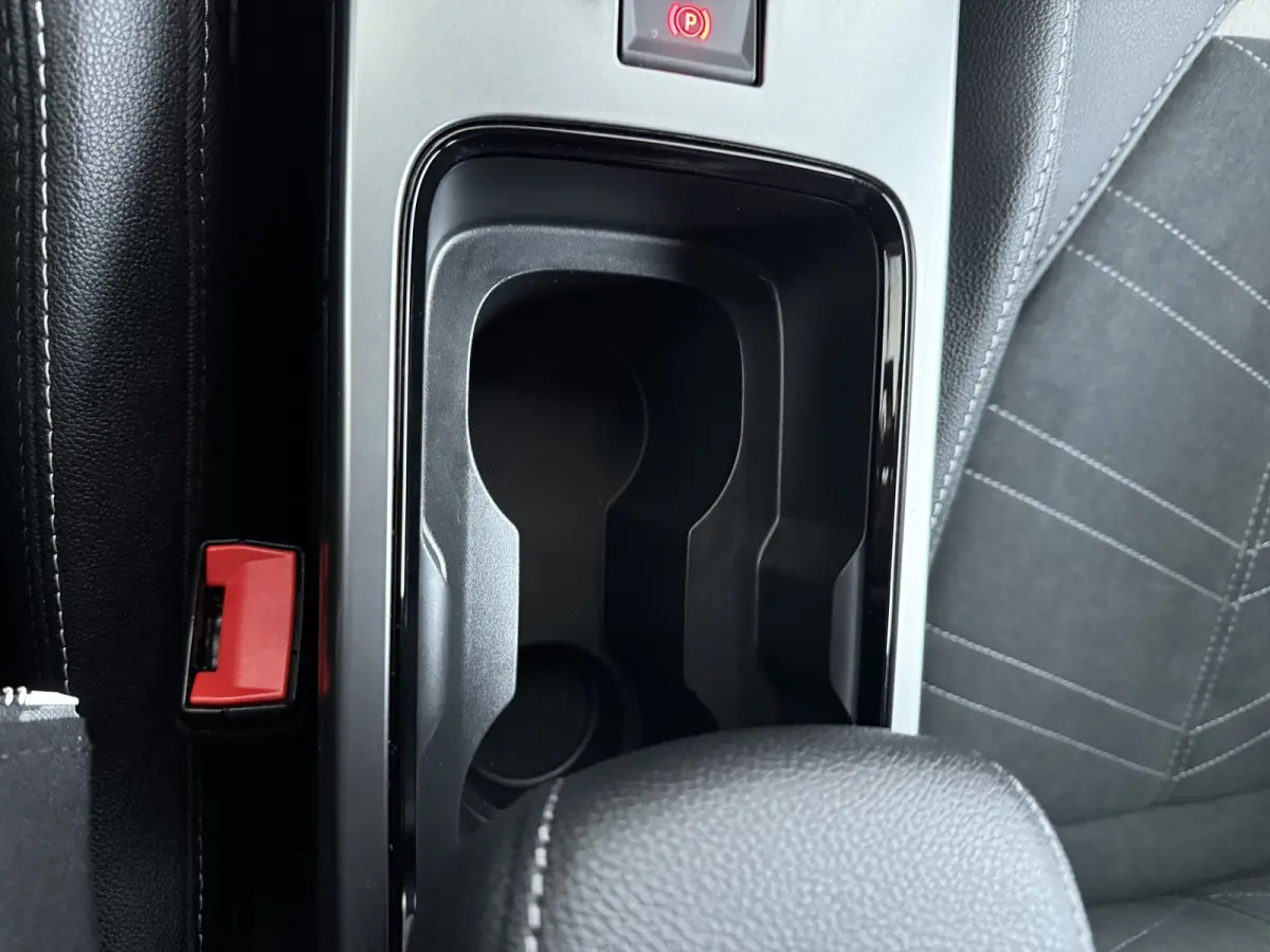 1.2 Turbo Hybrid GS | VOL OPTIES | | Achteruitrijcamera | Apple Carplay/Android Auto|telefoonintegratie premium | Bestuurdersstoel met massage