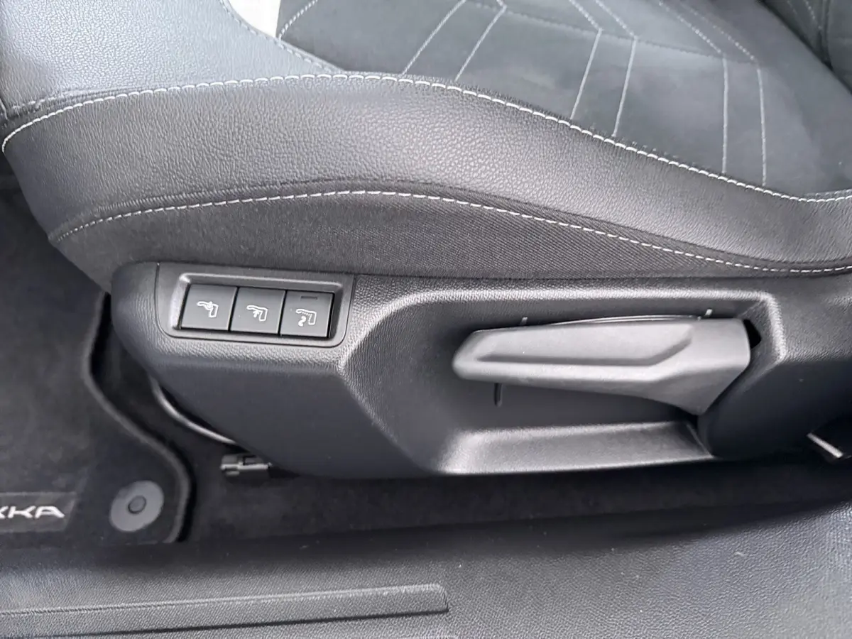 1.2 Turbo Hybrid GS | VOL OPTIES | | Achteruitrijcamera | Apple Carplay/Android Auto|telefoonintegratie premium | Bestuurdersstoel met massage