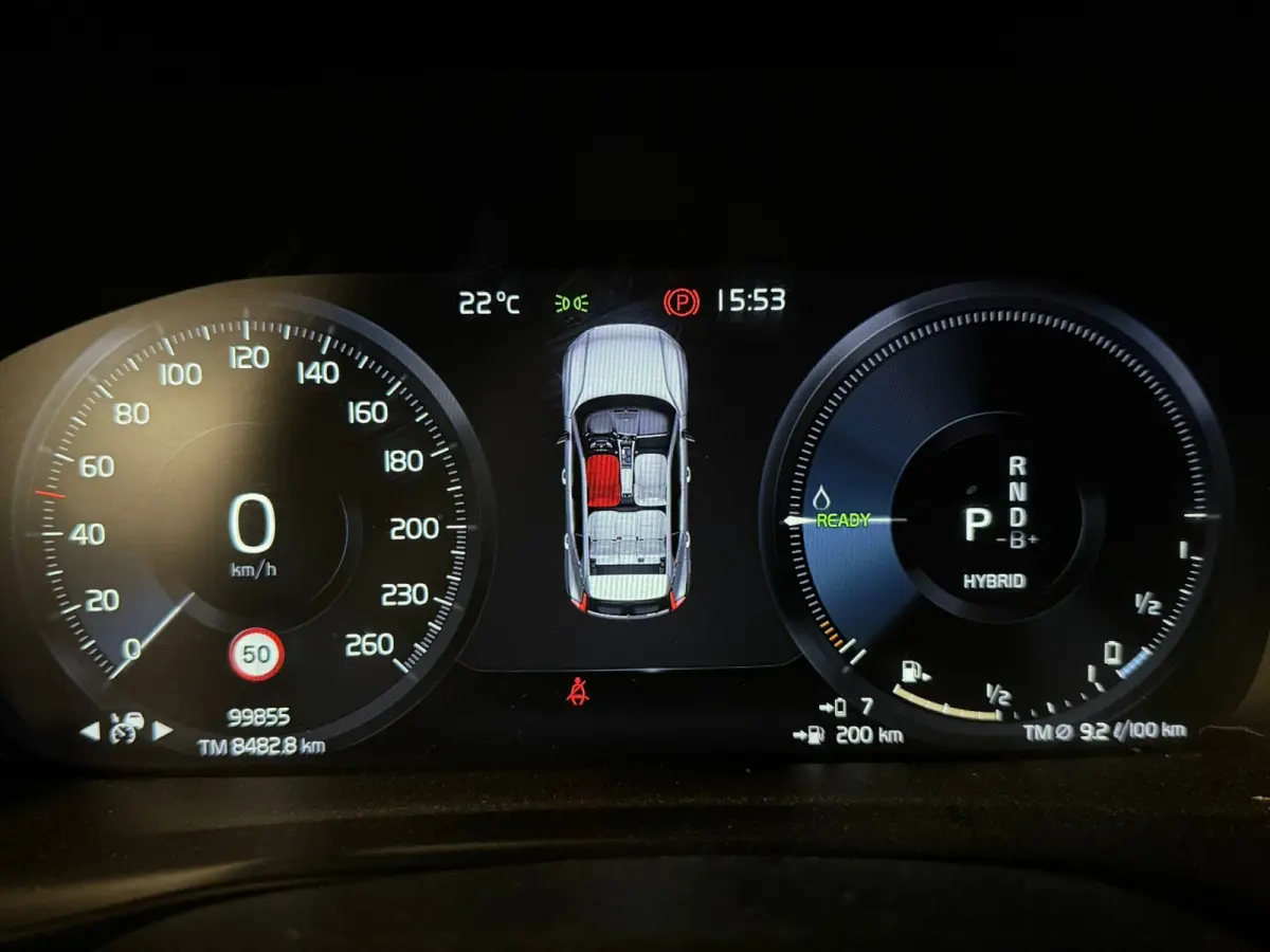 T4 R-Design T4 Recharge R-Design | Bestuurdersstoel elektrisch geheugen | Adaptieve Cruise Control | Stoel en Stuurwielverwarming | Parkeercamera | Standkachel met Volvo On Call App | Pilot 