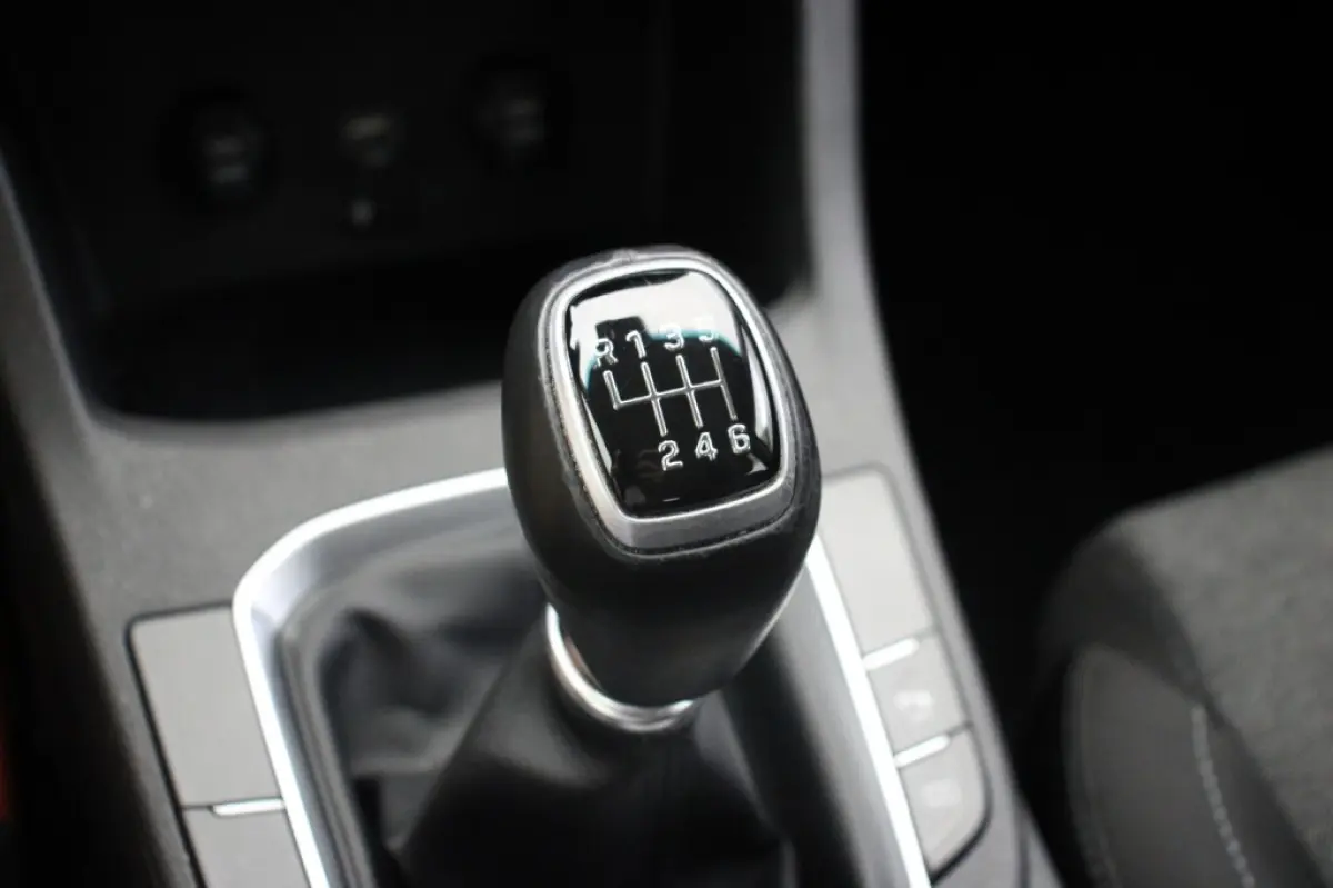 1.0 T-GDi MHEV Comfort Smart - Carplay, Camera, Cruise, Clima