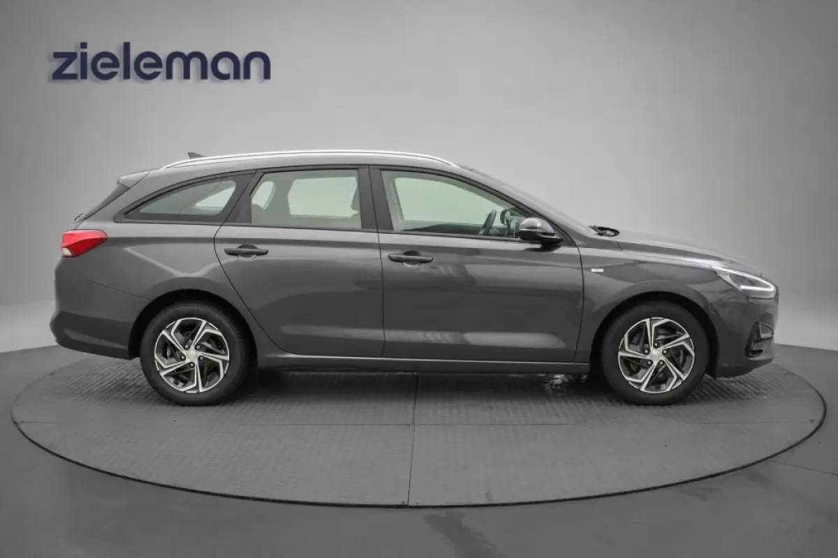1.0 T-GDi MHEV Comfort Smart - Carplay, Camera, Cruise, Clima