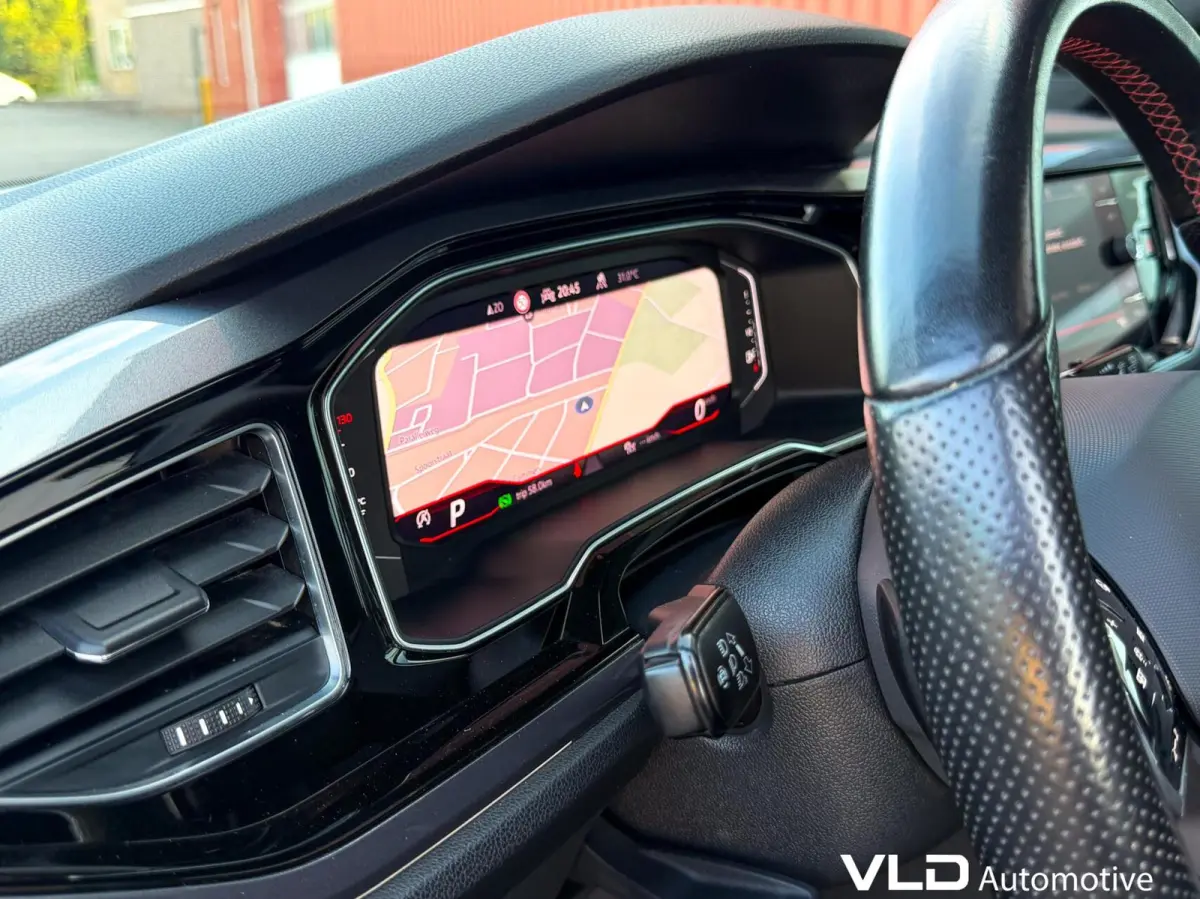 2.0 TSI GTI DSG IQ LIGHT PANO CAM ACC ALCANTARA