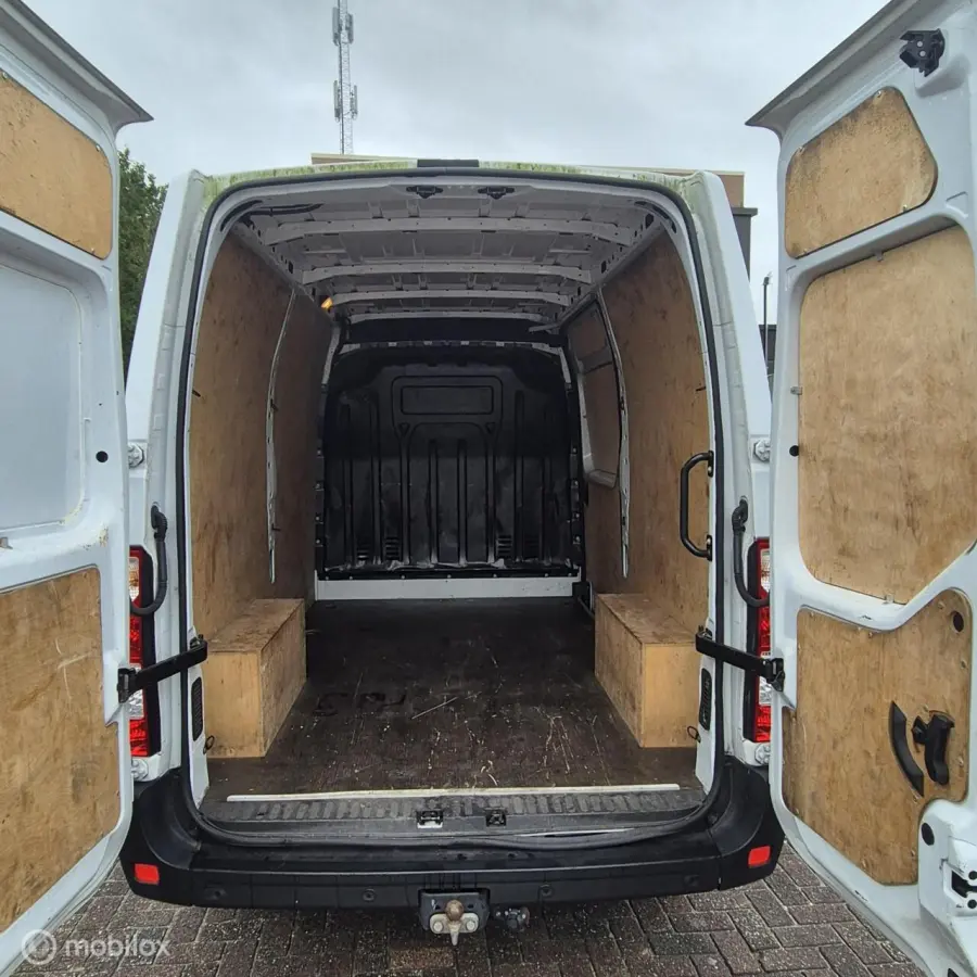 bestel 2.3 dCi 135 L2H2 Nav/Cruise control/Camera