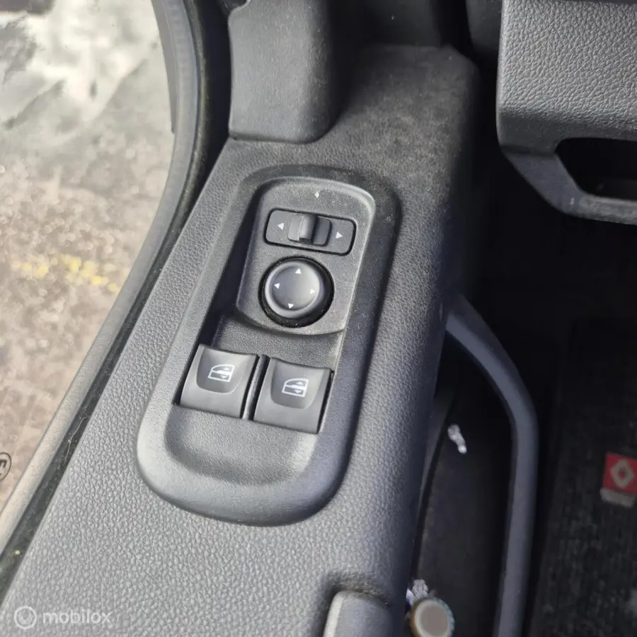 bestel 2.3 dCi 135 L2H2 Nav/Cruise control/Camera