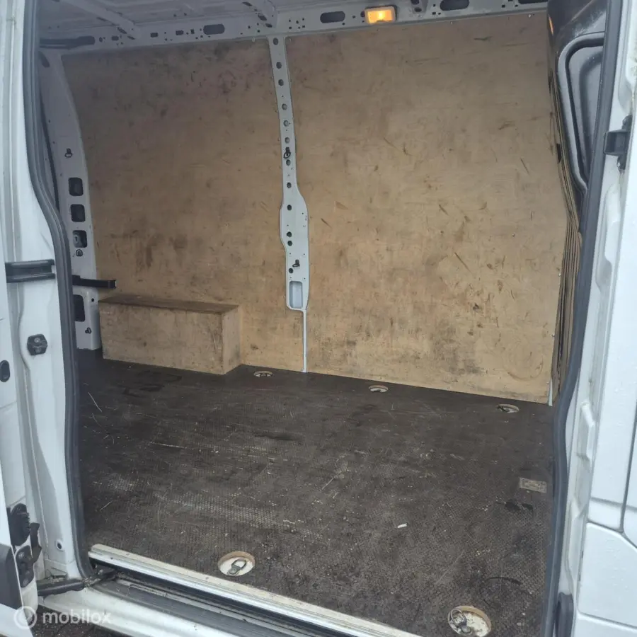 bestel 2.3 dCi 135 L2H2 Nav/Cruise control/Camera