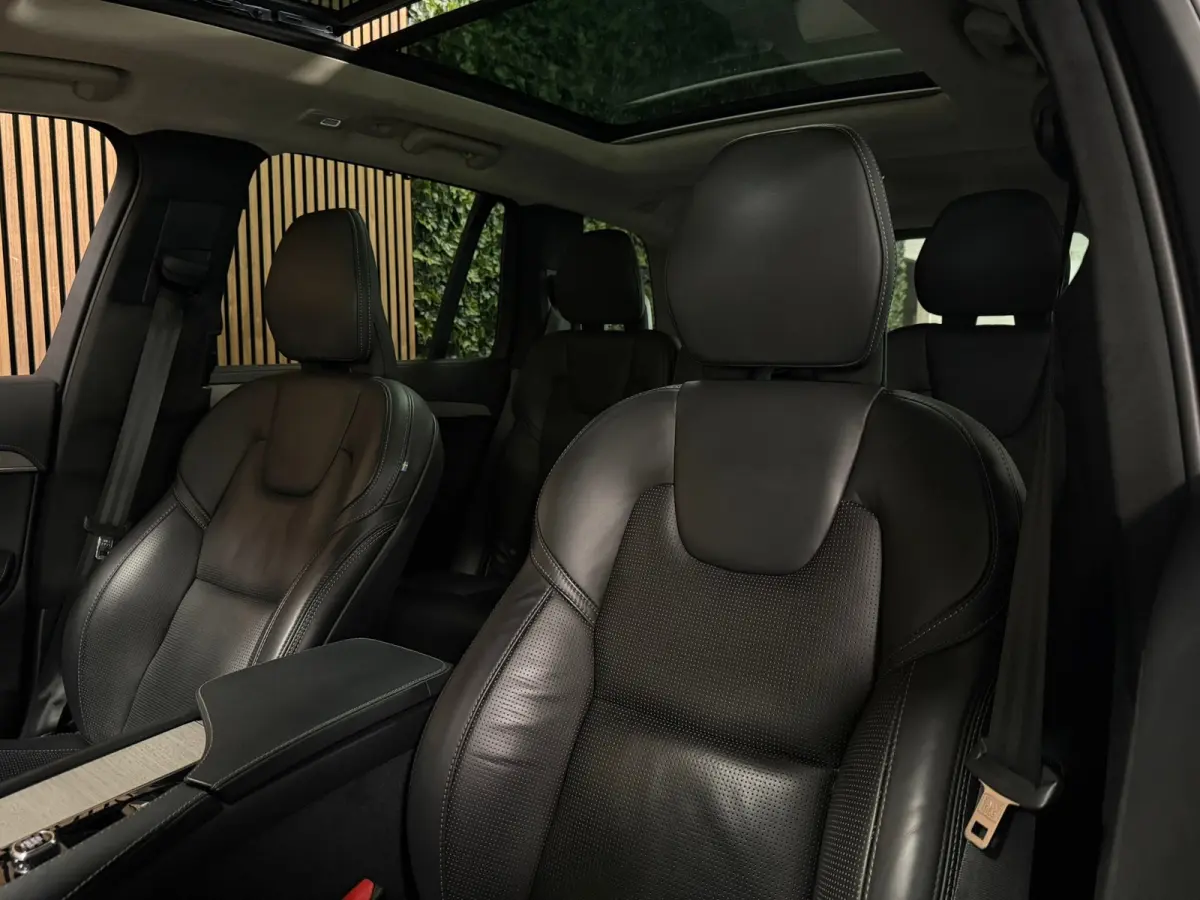 T8 AWD Recharge Ultra Dark | Vol! | Luchtvering | Stoelventilatie | Trekhaak | 360 Camera | Head-Up Display | Stoelmassage | 455pk | Harman Kardon | Adaptieve Cruise Control | Stoelverwarmin