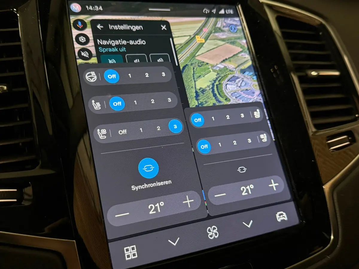 T8 AWD Recharge Ultra Dark | Vol! | Luchtvering | Stoelventilatie | Trekhaak | 360 Camera | Head-Up Display | Stoelmassage | 455pk | Harman Kardon | Adaptieve Cruise Control | Stoelverwarmin