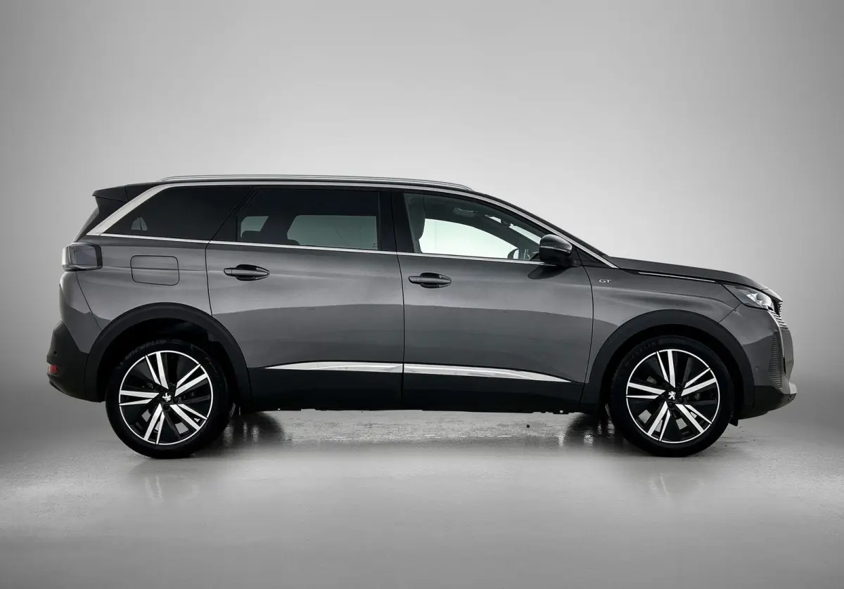 SUV GT Pack Business 130pk Automaat | 7 Zitplaatsen | Navigatie | 360° Camera | FOCAL Premium HiFi | Full Led koplampen | Adaptieve Cruise Control | Handsfree achterklep | Leder/Alcantara |
