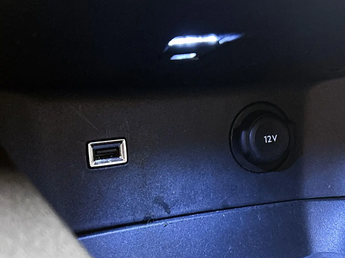 SUV GT Pack Business 130pk Automaat | 7 Zitplaatsen | Navigatie | 360° Camera | FOCAL Premium HiFi | Full Led koplampen | Adaptieve Cruise Control | Handsfree achterklep | Leder/Alcantara |