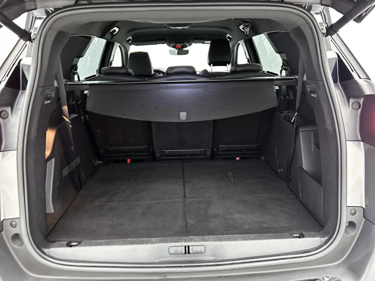 SUV GT Pack Business 130pk Automaat | 7 Zitplaatsen | Navigatie | 360° Camera | FOCAL Premium HiFi | Full Led koplampen | Adaptieve Cruise Control | Handsfree achterklep | Leder/Alcantara |