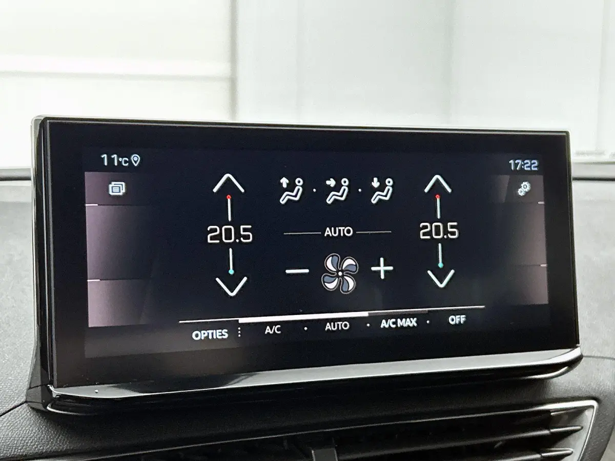 SUV GT Pack Business 130pk Automaat | 7 Zitplaatsen | Navigatie | 360° Camera | FOCAL Premium HiFi | Full Led koplampen | Adaptieve Cruise Control | Handsfree achterklep | Leder/Alcantara |
