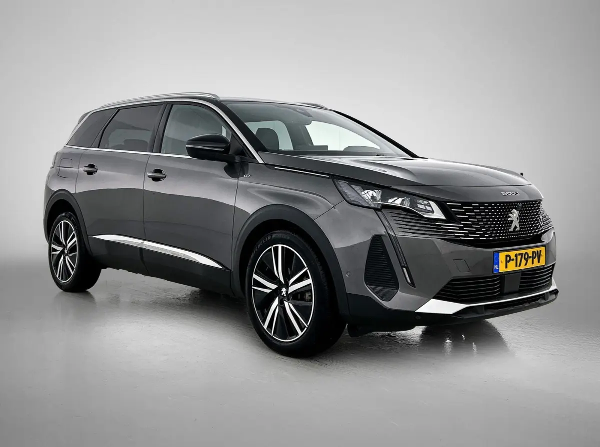 SUV GT Pack Business 130pk Automaat | 7 Zitplaatsen | Navigatie | 360° Camera | FOCAL Premium HiFi | Full Led koplampen | Adaptieve Cruise Control | Handsfree achterklep | Leder/Alcantara |