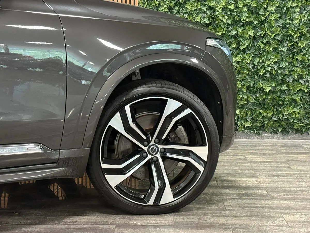 T8 AWD Recharge Ultra Ultimate Bright | Bowers & Wilkins | Luchtvering | Trekhaak | 360 Camera | Head-Up Display | 455pk | Adaptieve Cruise Control | Stoelverwarming voor+achter | Stuurwielv