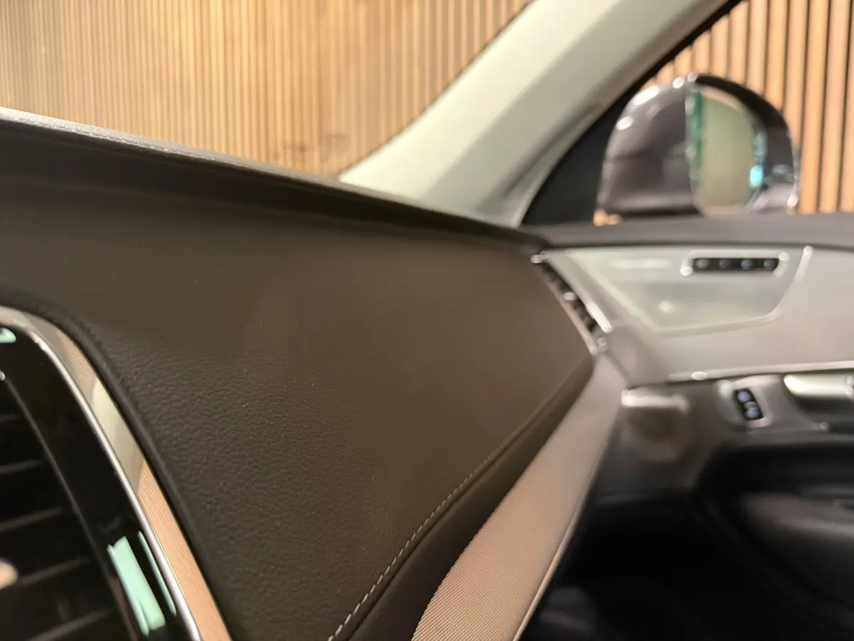 T8 AWD Recharge Ultra Ultimate Bright | Bowers & Wilkins | Luchtvering | Trekhaak | 360 Camera | Head-Up Display | 455pk | Adaptieve Cruise Control | Stoelverwarming voor+achter | Stuurwielv