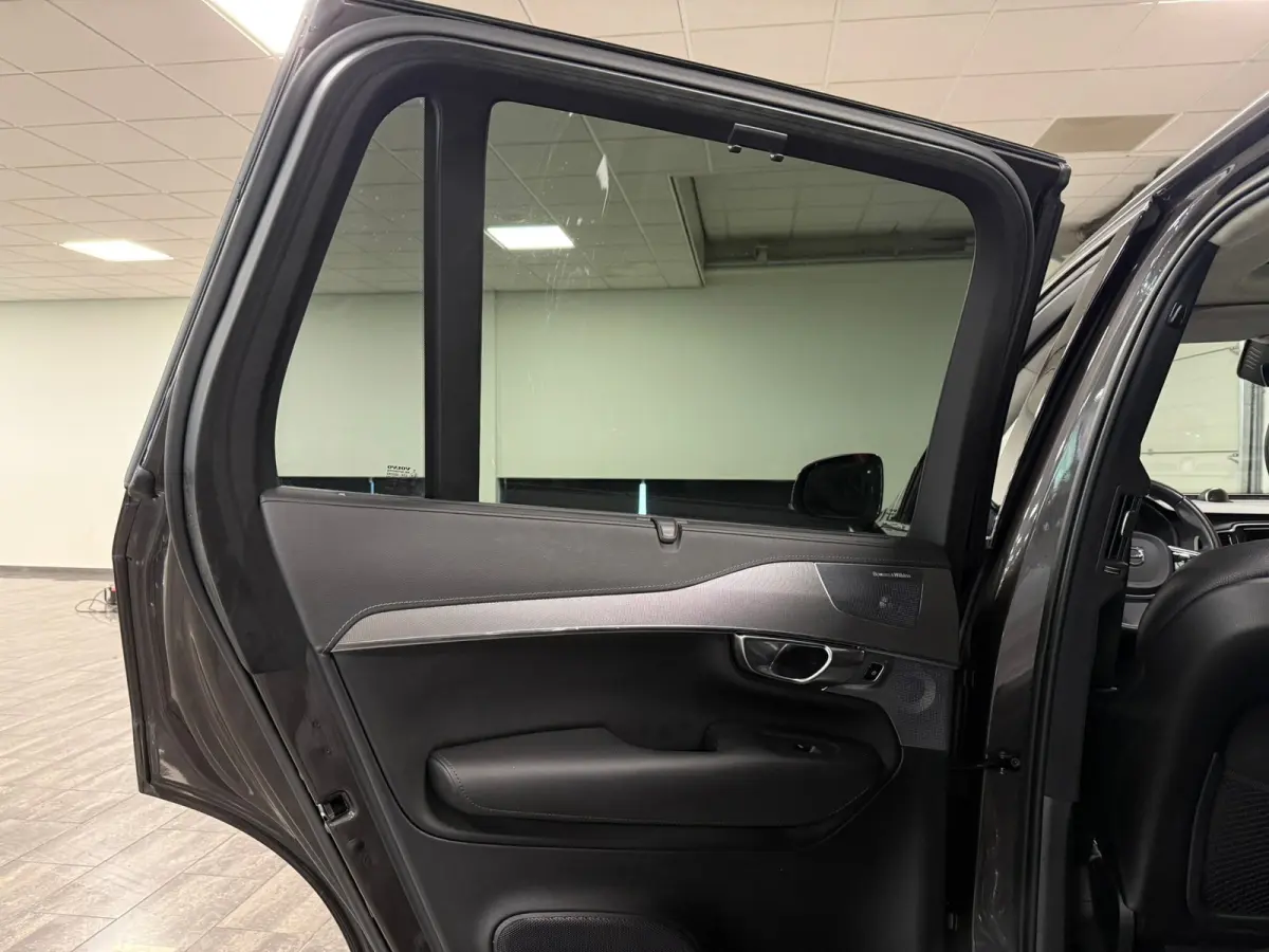T8 AWD Recharge Ultra Ultimate Bright | Bowers & Wilkins | Luchtvering | Trekhaak | 360 Camera | Head-Up Display | 455pk | Adaptieve Cruise Control | Stoelverwarming voor+achter | Stuurwielv