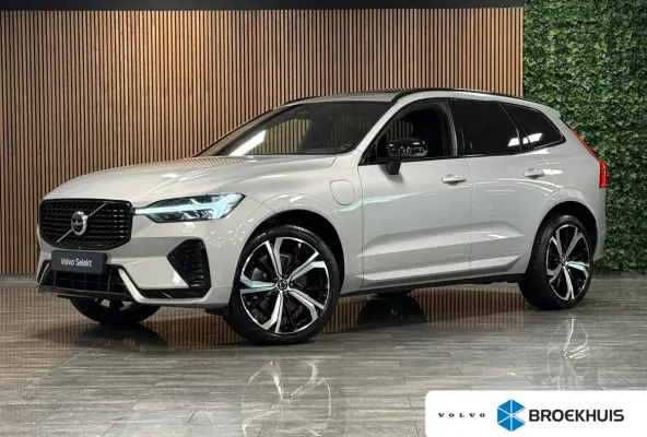 T6 AWD Recharge Plus Dark | Trekhaak | Harman Kardon | Adaptieve Cruise Control | Stoelverwarming voor+achter | Stuurwielverwarming | Full LED Meesturende koplampen | Parkeercamera | Pilot A