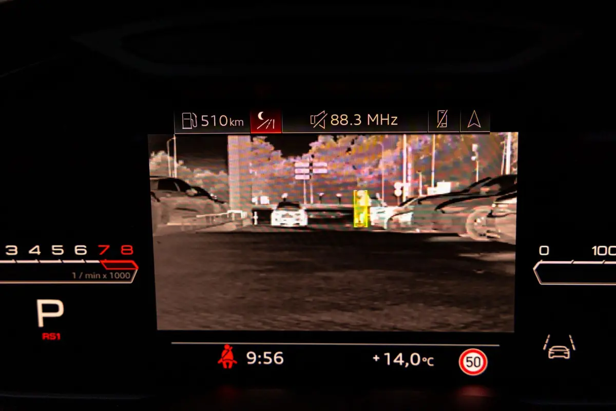 RS 4.0 TFSI 600pk quattro | Panoramadak | Matrix LED | Carbon Exterieur | Trekhaak | B&O | 360 Camera | HUD | Nachzicht