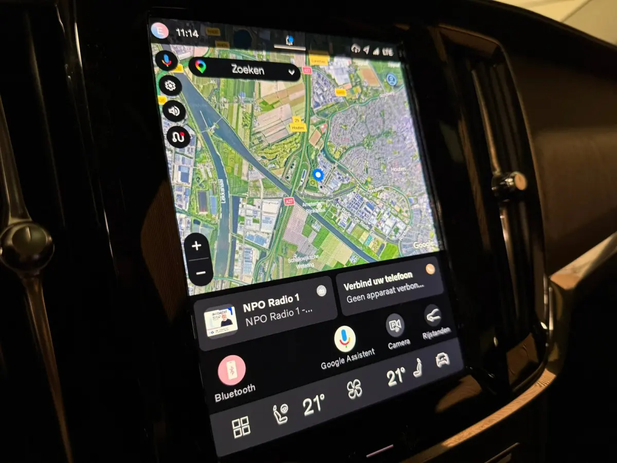 T8 AWD Recharge Ultimate Dark | Bowers & Wilkins | Luchtvering | Stoelventilatie | Schuifdak | Head-Up Display | Stoelmassage | 455pk | Adaptieve Cruise Control | Stoelverwarming voor+achter