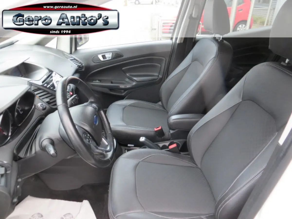 1.0 EcoBoost Titanium nl-auto ,airco ecc ,trekhaak pdc