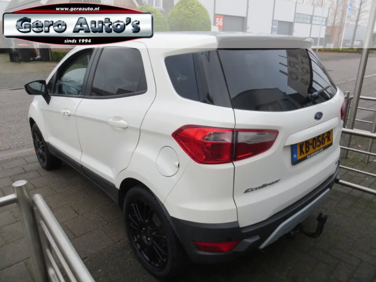 1.0 EcoBoost Titanium nl-auto ,airco ecc ,trekhaak pdc