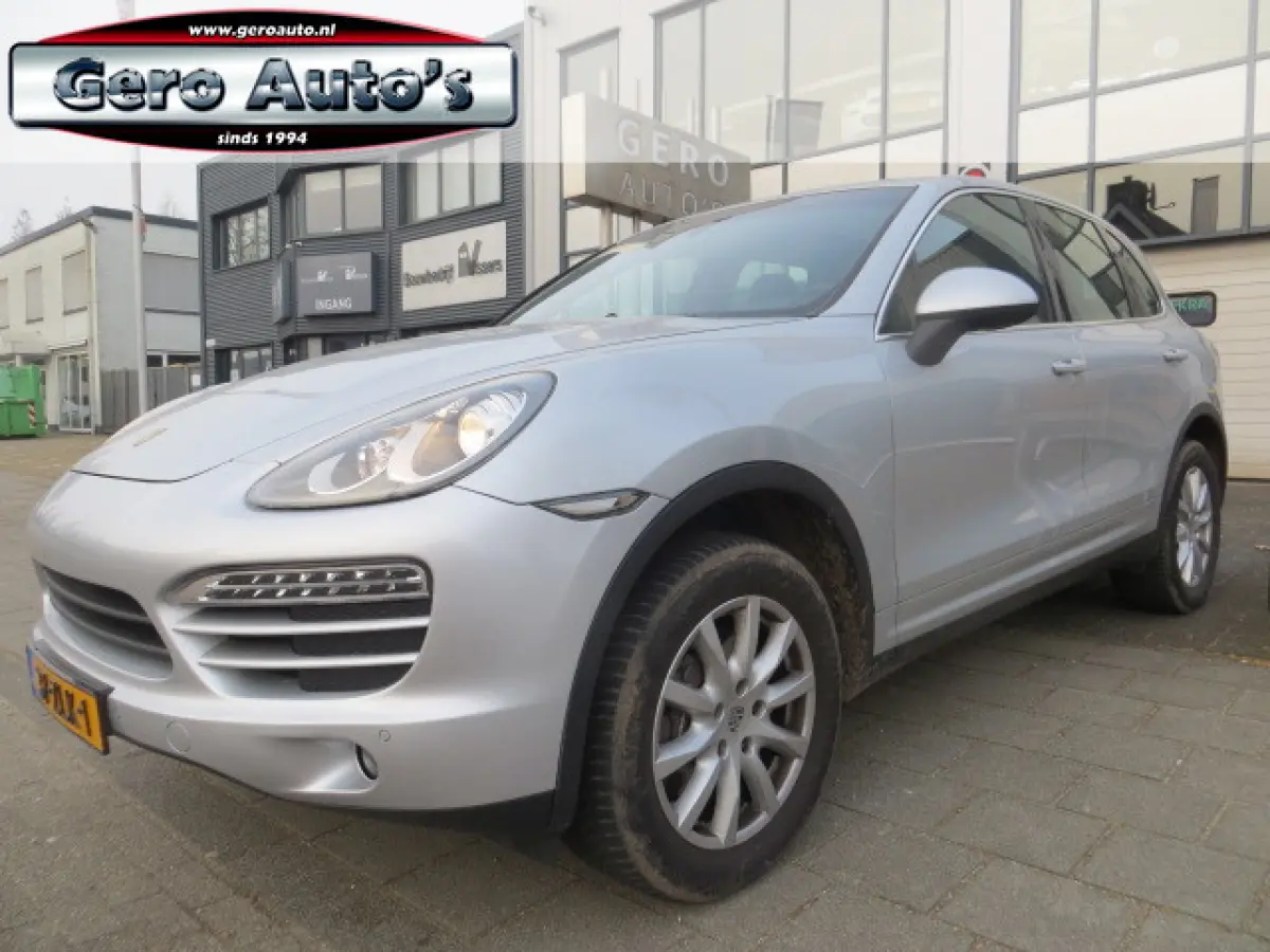 3.6 nl-auto vol opties panorama ,zwart leder ,originele staat !