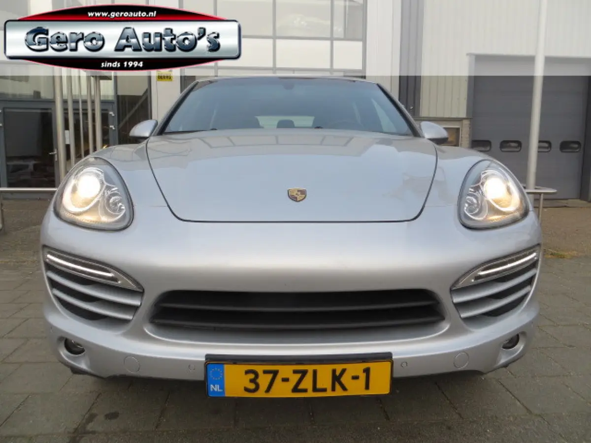 3.6 nl-auto vol opties panorama ,zwart leder ,originele staat !
