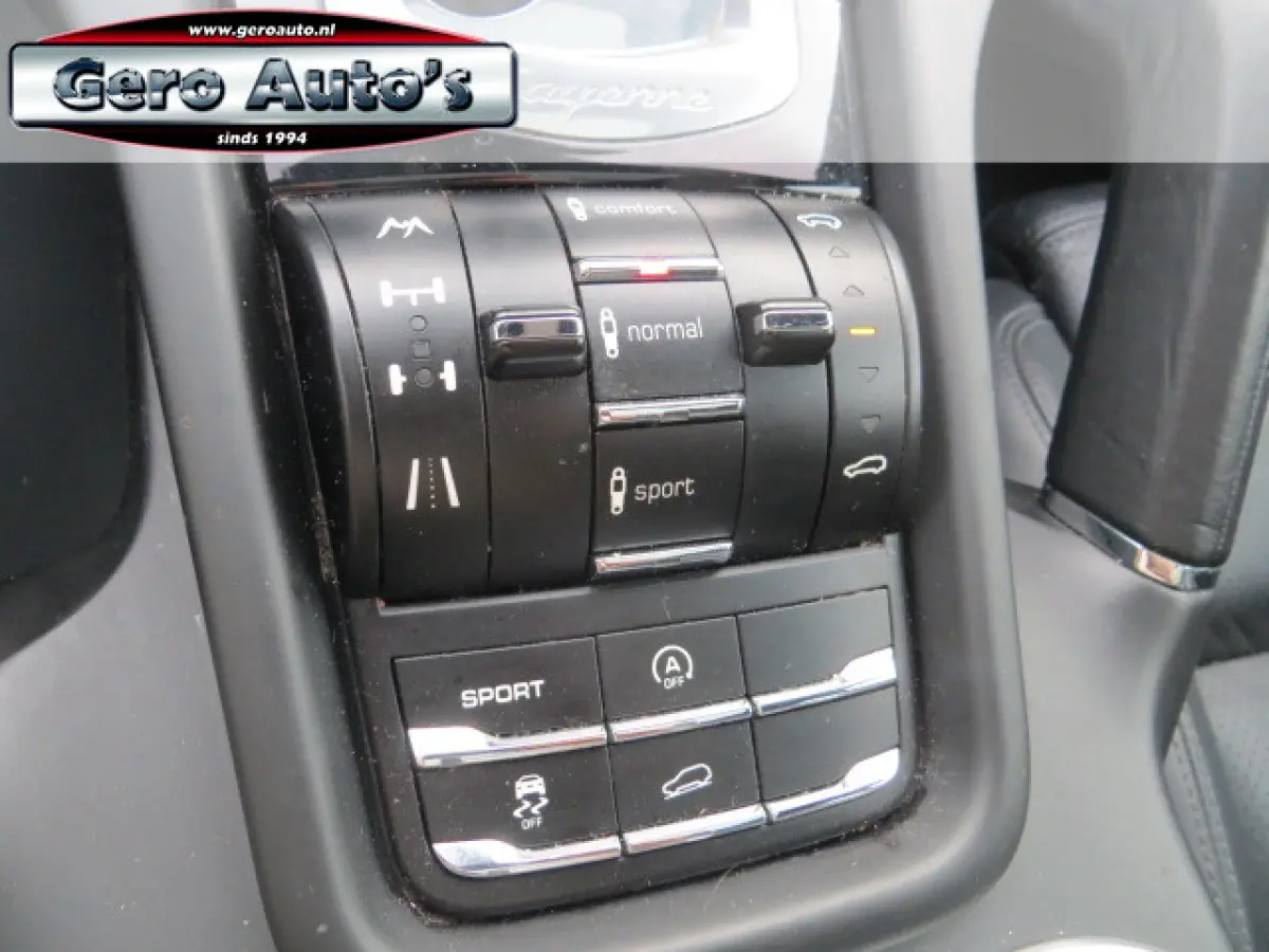 3.6 nl-auto vol opties panorama ,zwart leder ,originele staat !