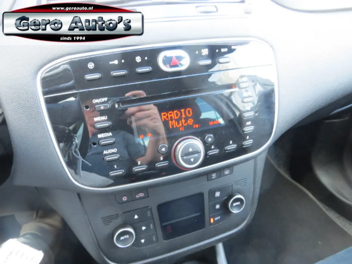 0.9 TwinAir Lounge 1eigenaar 5 deurs ,airco ecc,lmv,cruise control nederlandse auto ,prijs incl btw